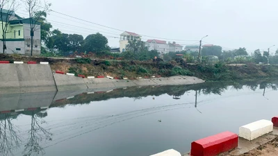 Bắc Ninh: Cận cảnh dự án kè kênh gần 200 tỷ vỡ nát