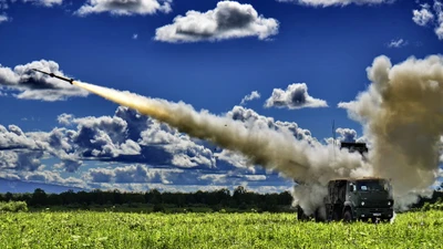 Căn cứ Mỹ ở Iraq bị nã pháo, Pantsir Nga khai hỏa đánh chặn "hộ"