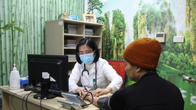Thời tiết nồm ẩm, người cao tuổi cần lưu ý điều gì? 