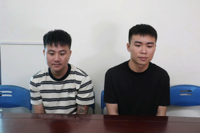 Hai đối tượng cầm đầu đường dây trộm cắp và tiêu thụ xe máy xuyên quốc gia Nguyễn Văn Đại và Bùi Quang Vĩnh. cam-dau.png