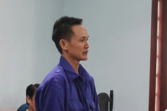 Bị cáo Nguyễn Trung Thành tại phiên tòa. trom-vang.png