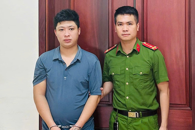 Trần Văn Bin tại cơ quan Công an. (ảnh CANA) images2033359-z6908435776289-3fccf49ac7533fee43f94041bcdacdf1.jpg