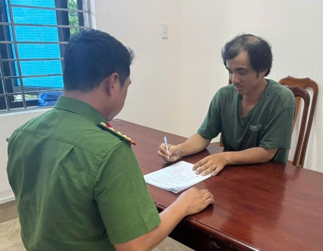 Đối tượng Nguyễn Lê Công Bảo tại cơ quan Công an phường. n.jpg