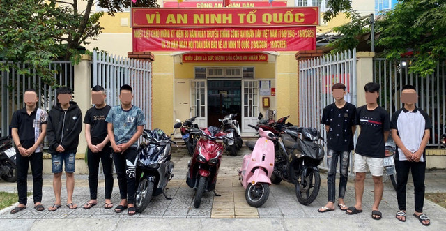 Nhóm 7 đối tượng liên quan đến vụ việc và tang vật. nhom-doi-tuong-bi-bat.jpg