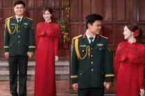 Ca sĩ Hòa Minzy công khai bạn trai là quân nhân?