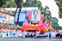 Tư tưởng Hồ Chí Minh soi sáng hành trình phát triển đất nước 