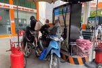 Sau khi chuyển sang E10, người dùng xe cũ nói gì về trải nghiệm thực tế?