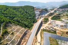 Cao tốc Quy Nhơn – Chí Thạnh tăng tốc về đích