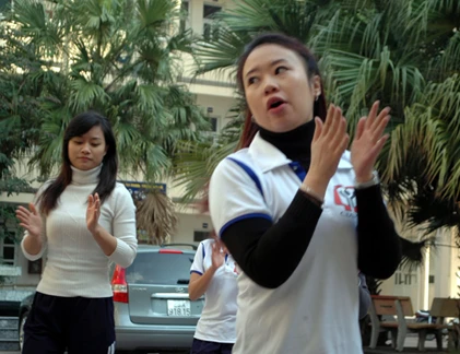 Tò mò xem bảo mẫu tương lai học gì ở nhà trường?