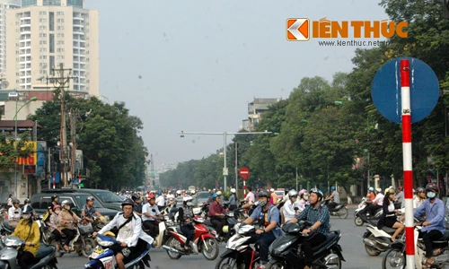 Tận mục hàng trăm camera phạt nguội vi phạm giao thông ở HN