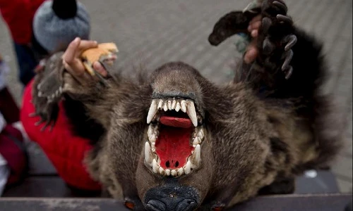 Phát hoảng với các phong tục đón năm mới kỳ quái 