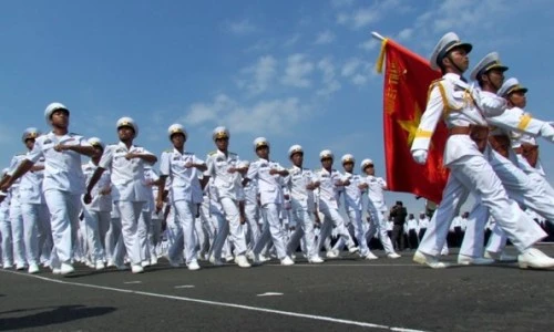 Dàn vũ khí tối tân Hải quân Việt Nam duyệt đội hình