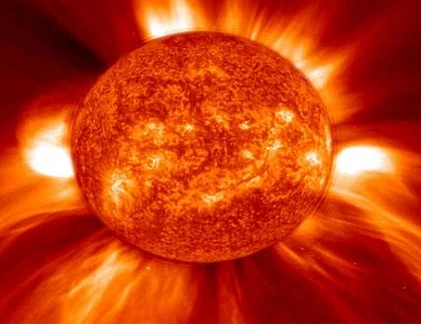 Khám phá gây sốc về Mặt trời (2)