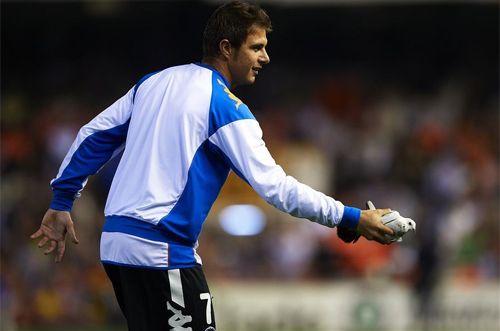 Chim bồ câu vào quấy rối trận đấu giữa Valencia với Villarreal thuộc khuôn khổ La Liga.