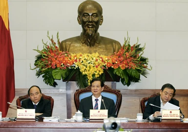 Hai Phó Thủ tướng Trung tiến chống bão