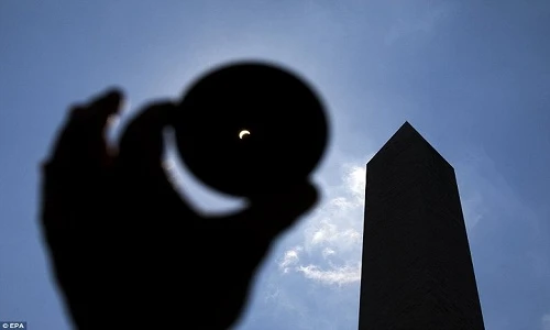 Đẹp mãn nhãn ảnh nhật thực toàn phần vừa diễn ra ở Mỹ