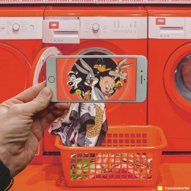 Bí kíp sống ảo “độc, lạ” với chiếc điện thoại duy nhất