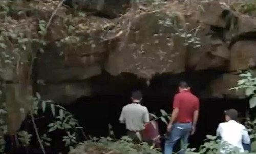 “Thăm” hang núi lửa lớn nhất ĐNA phát hiện tại Tây Nguyên