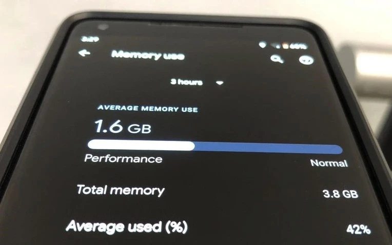 Giá RAM tăng phi mã, smartphone 2026 sẽ đắt và yếu hơn?