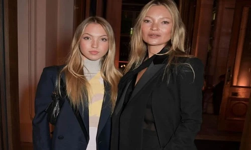 Con gái xinh đẹp, tài năng của siêu mẫu Kate Moss