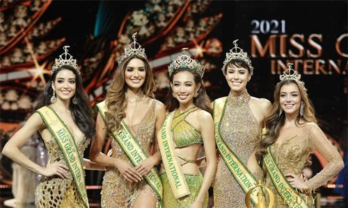 Đọ sắc Hoa hậu Hòa bình Quốc tế Thùy Tiên và dàn á hậu