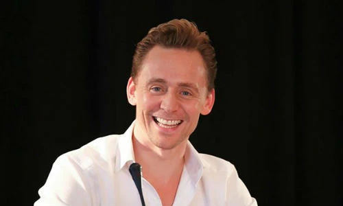 Rụng tim trước vẻ đẹp trai của tài tử Tom Hiddleston