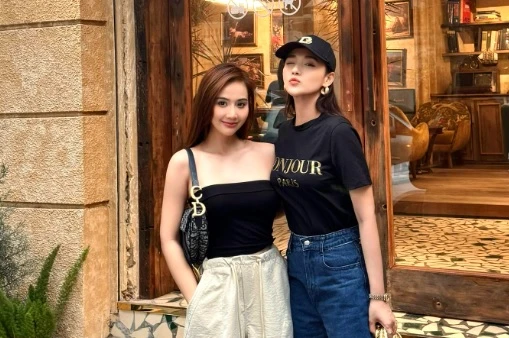 Cặp chị em diễn viên tên Huyền khoe nhan sắc “một chín một mười“