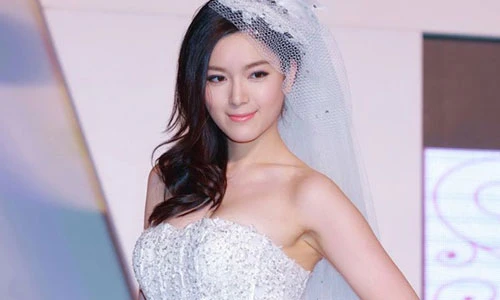 Chân dung HH Quốc tế Trung Quốc thoát chết trên phim trường