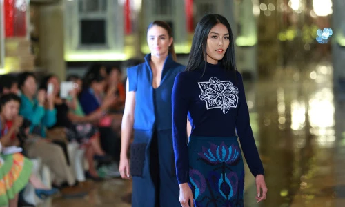 Lan Khuê tự tin trình diễn thời trang tại Fashion Show