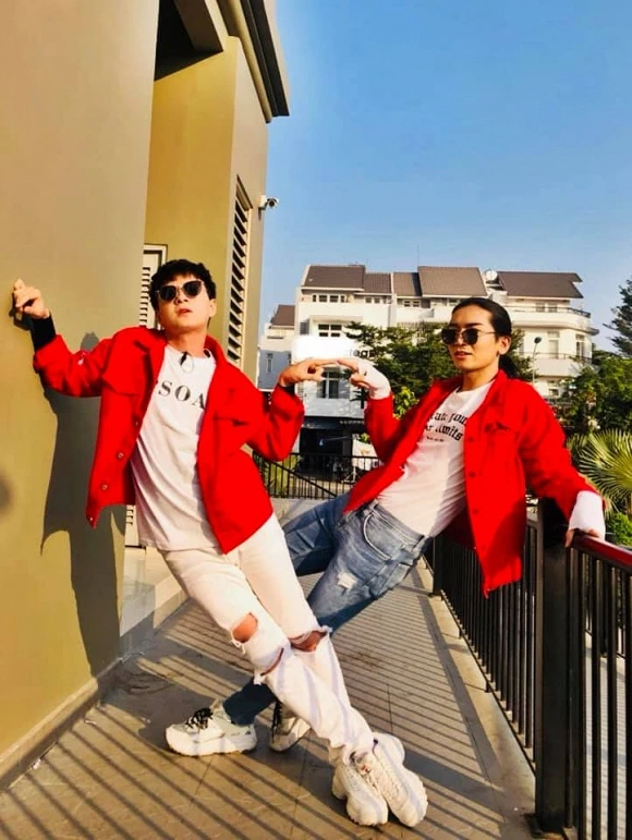 Hậu chia tay Khổng Tú Quỳnh, Ngô Kiến Huy hẹn hò nam diễn viên này?