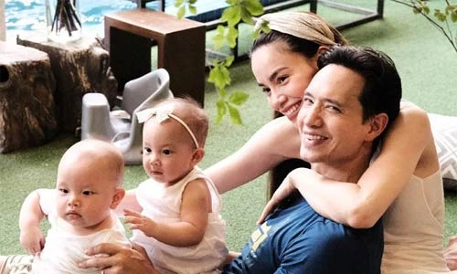 Kim Lý chuẩn ông bố quốc dân, chăm con khéo phát hờn