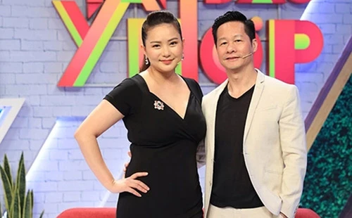 Phan Như Thảo ngày càng mũm mĩm, chồng vẫn “say như điếu đổ“