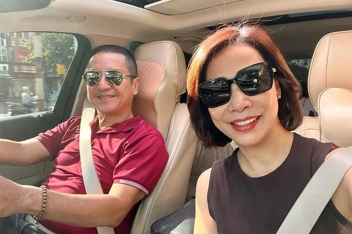 NSƯT Chí Trung hạnh phúc bên bạn gái á hậu sau khi nghỉ hưu