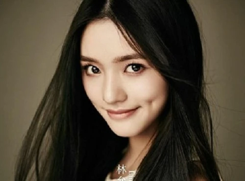 Ngắm vẻ đẹp thuần khiết hiếm có của bạn gái Châu Tinh Trì