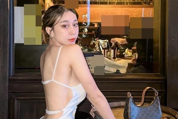 Người đẹp Thái Lan gây “sốc” với màn nướng thịt “mặc như không mặc“