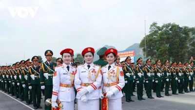 Những bóng hồng Cảnh sát biển trong đội hình diễu binh