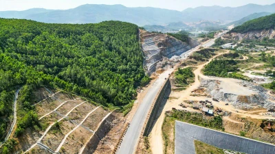 Cao tốc Quy Nhơn – Chí Thạnh tăng tốc về đích