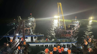 Lật tàu Vịnh Xanh 58 trên Vịnh Hạ Long... xử nghiêm nếu có vi phạm! 