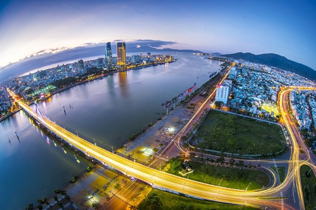 Tác phẩm "Thành phố lên đèn" của tác giả Võ Hoàng Vũ.