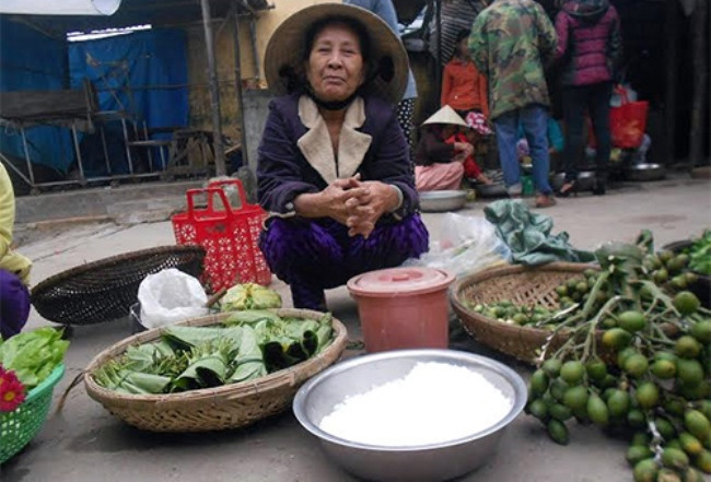 Hiện nay, chợ cầu may Trung Phước ngoài việc bán cá mương còn bán thêm muối với quan niệm đi chợ đầu năm mua muối thì tình cảm gia đình sẽ mặn mà, bán cả trầu cau với mong ước tình cảm bền chặt, nồng thắm...