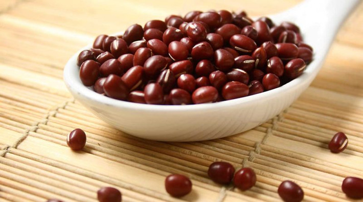 Trên đây, là một số bài thuốc được đánh giá cao từ hạt xích tiểu đậu mà chúng ta có thể áp dụng khi bản thân hoặc người thân trong gia đình mắc bệnh.