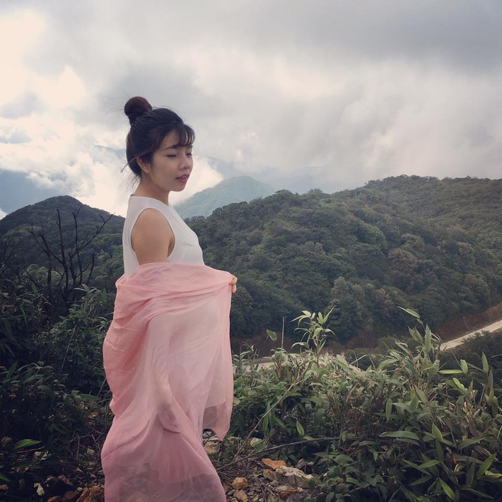 “Muốn du lịch an toàn thì cần phải có một thai kỳ khỏe mạnh. Đây cũng là lý do mà mọi người trong gia đình không phản đối mình đi du lịch”- Thảo Chu chia sẻ.