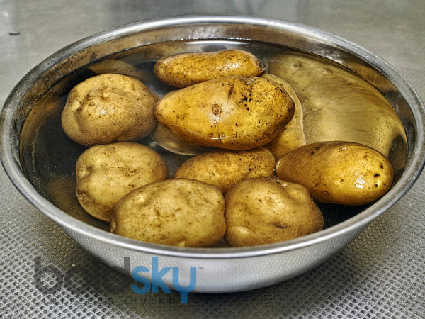 Khoai tây. Khoai tây luộc ít calo hơn khoai tây chiên, kho hay hầm. Vì vậy, khoai tây được khuyến khích cho những người đang trong chế độ giảm cân.