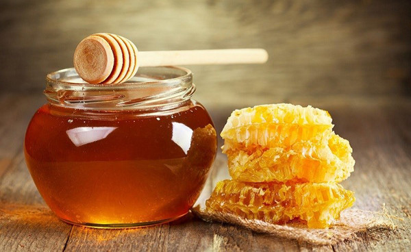 Mật ong. Mật ong là một trong những thực phẩm có thời gian bảo quản lâu nhất. Chính thành phần độc đáo của chúng làm nên sự khác biệt này.