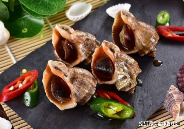 Ốc xà cừ. Ốc xà cừ và các loại ốc đều có khả năng chứa kí sinh trùng như giun, sán. Loại ốc được bắt tại những vùng có nguồn nước ô nhiễm thì khả năng nhiễm kí sinh trùng càng cao.
