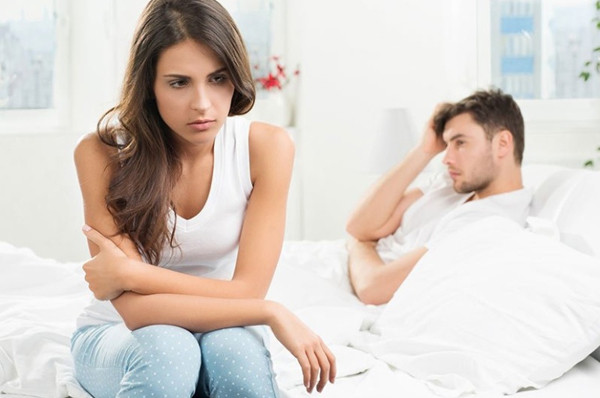 Cụ thể, khi ham muốn tình dục bị kìm hãm, dương vật sẽ luôn ở trong tình trạng sung huyết, cương cứng. Dương vật sung huyết, cương cứng thời gian dài dễ khiến vi khuẩn thâm nhập, gây bệnh. Vì vậy, trong quá trình phòng tránh các bệnh về tuyến tiền liệt, cần chú ý đến đời sống tình dục, tránh để lâu gây ức chế, tổn hại đến chức năng.