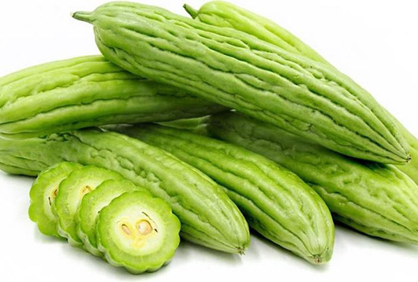 Ngoài vị đắng khó ăn, mướp đắng được đánh giá cao nhờ lượng polysaccharides, momordica charantin, flavonoid... có tác dụng điều hòa lượng đường, mỡ trong máu, chống virus, u nhú...