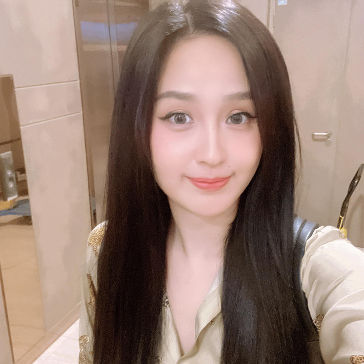 Hoa hậu Mai Phương Thuý khoe cận gương mặt đẹp không tì vết. Ảnh: FB Mai Phuong Thuy
