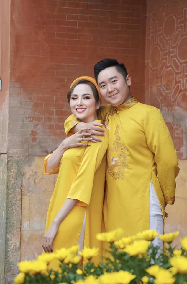 Vợ chồng Diễm Hương quen biết nhau từ 5 năm trước. David phải lòng cô từ đó.
