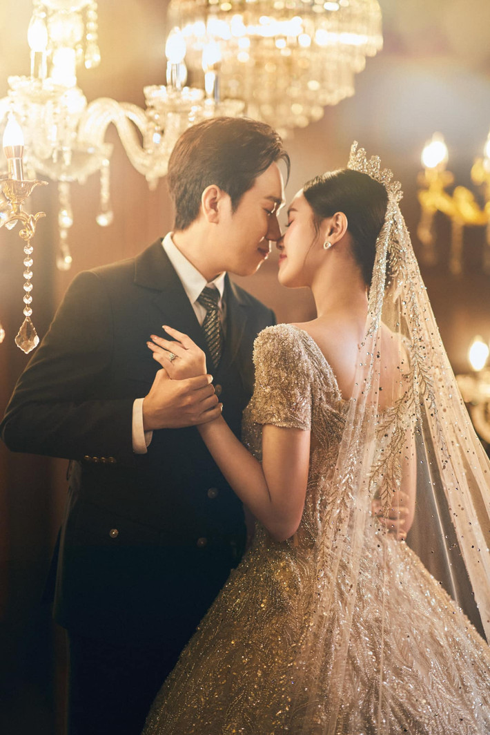 Diễn viên Anh Đức tung bộ ảnh cưới cùng bạn gái Quỳnh Anh. Ảnh: FB Ta Anh Duc